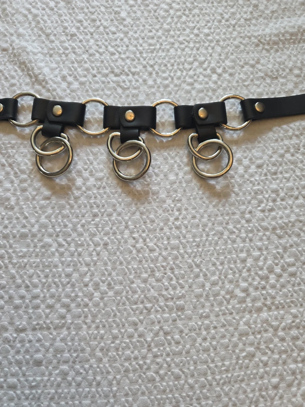 Hot Topic Black Leather Choker with Silver Rings Vtg